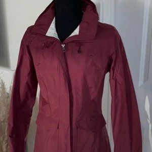 Patagonia, Womens Burgundy Rain Jacket